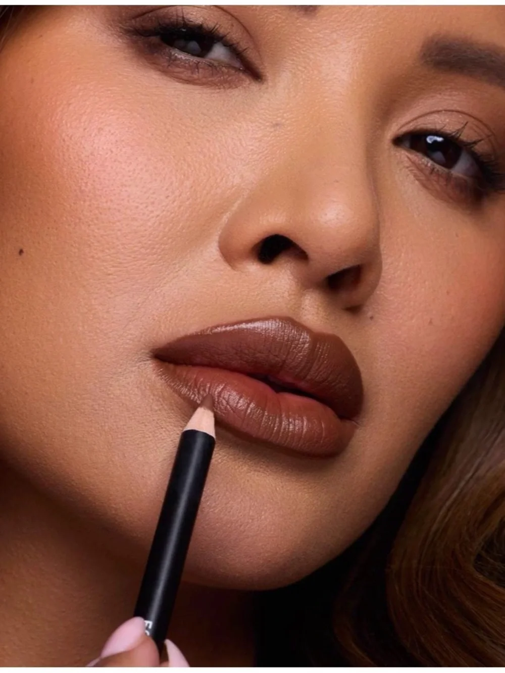 LAWLESS Forget the Filler Definer Liner shade is Kiss.  Brand New